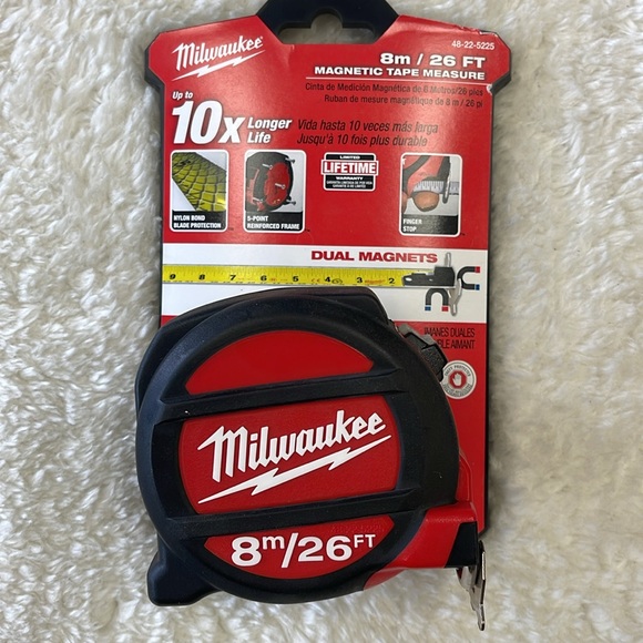 Milwaukee 25 FT.+ 8 M/26 ft. Magnetic Tape Measure Set - Picture 7 of 9